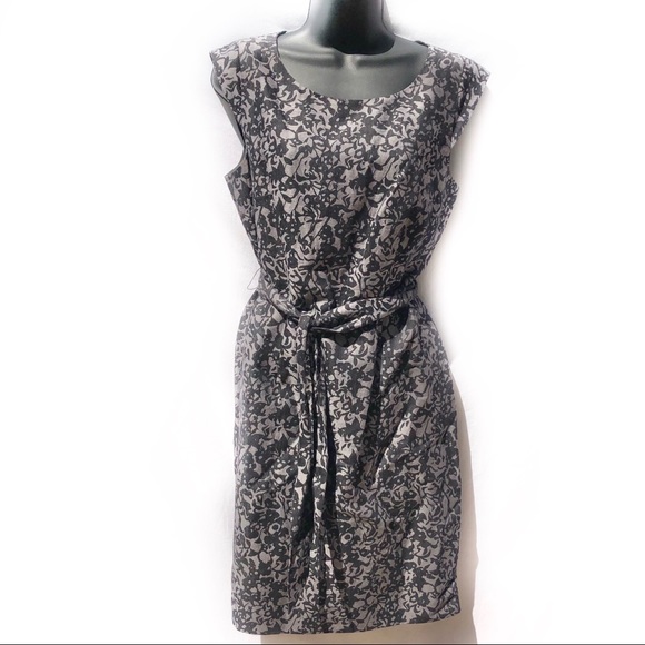 BANANA REPUBLIC SLEEVELESS DRESS 6 - Picture 9 of 15